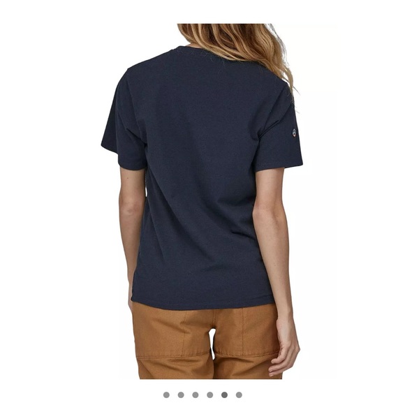 Patagonia Women's Medium Fitz Roy Icon Responsibili-Tee T-Shirt Navy Blue NWT - Picture 14 of 16